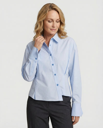 Damen Hemd mit asymmetrischem Schnitt