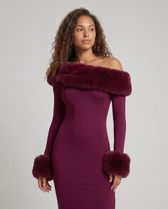 Damen Elegantes Langarm-Maxikleid mit abnehmbarem Pelzbesatz EB