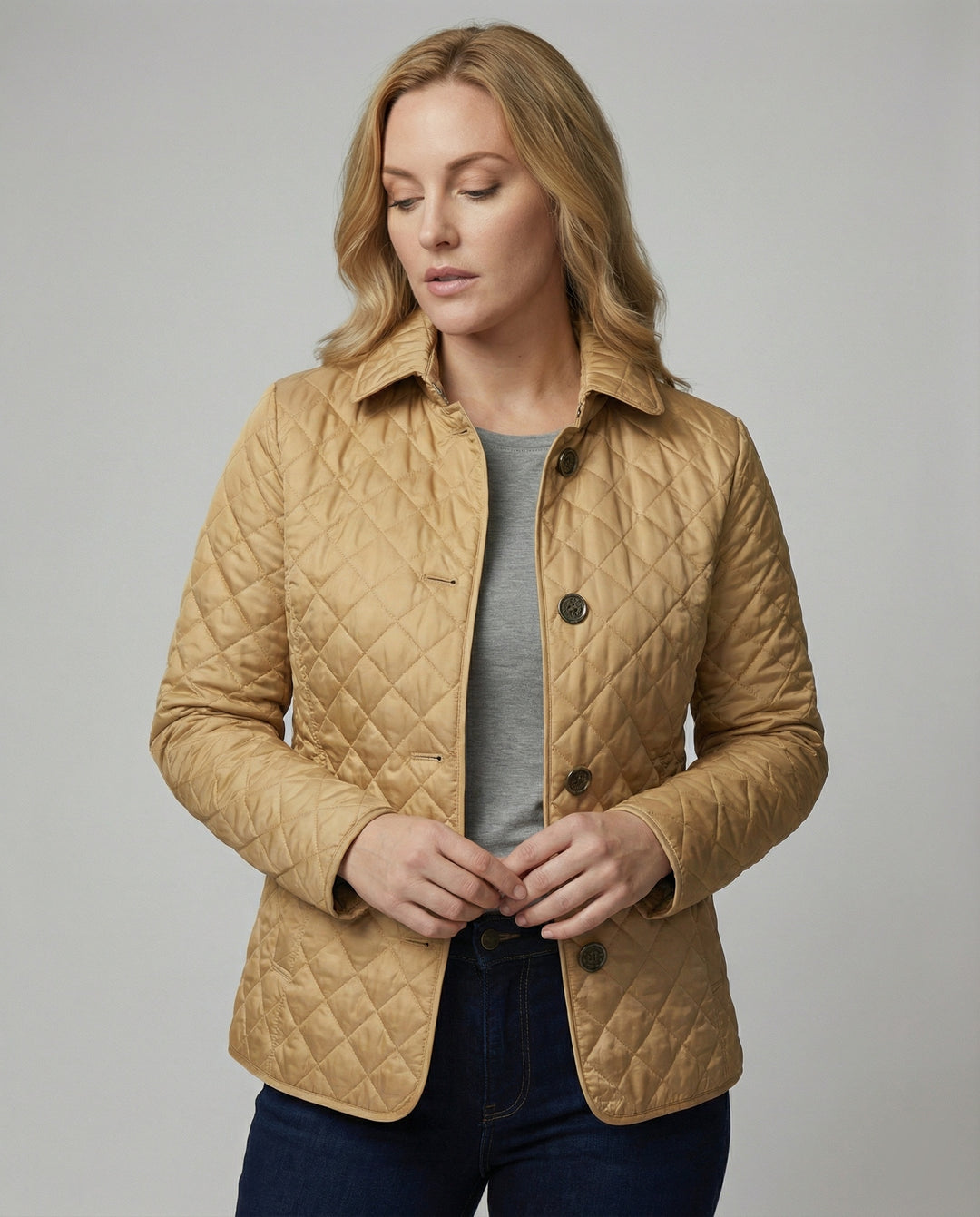 EB | Warme, taillierte Jacke für Frauen
