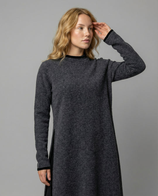 Langes Damen Midikleid in Lockerer Form mit Seitenschlitz | EB