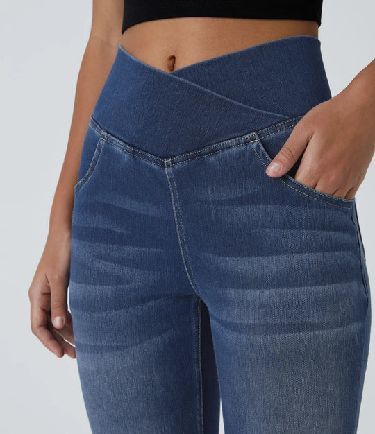 EB | Hoch Taillierte, Ausgestellte Jeans