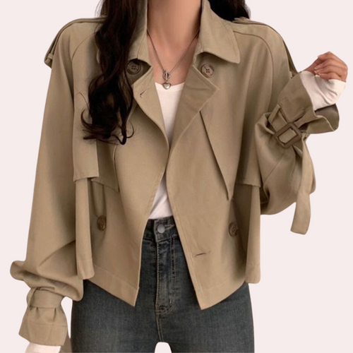 EB | Kurzer Damenmantel mit modernem Look
