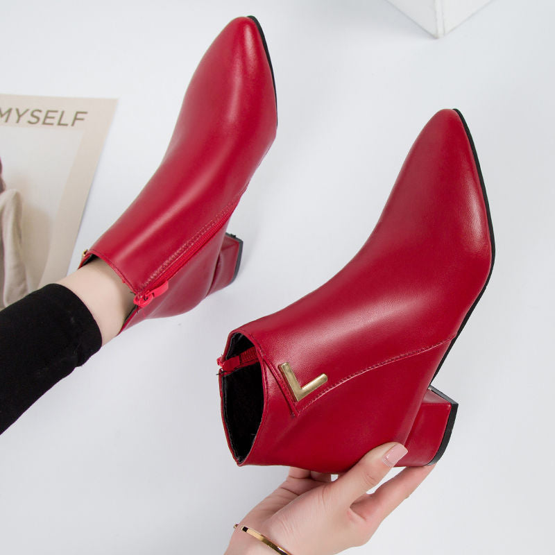 EB | Stiefeletten Wildleder Spitz Zulaufend Blockabsatz Seitenreißverschluss