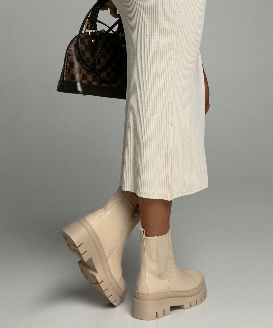 EB | Beige Kurze Stiefel