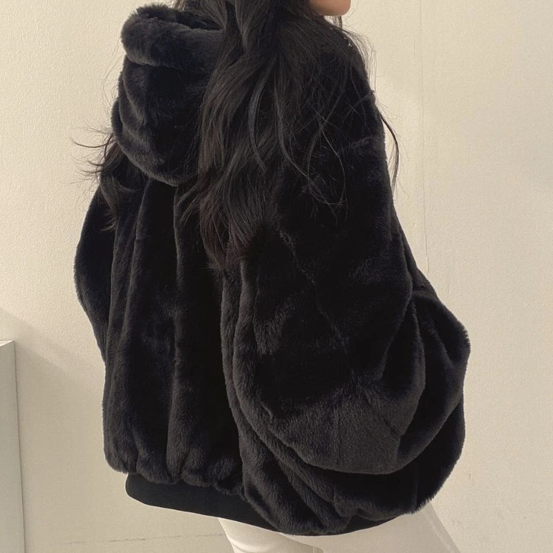 EB | Übergroße Jacke mit Plüschfutter und Kapuze