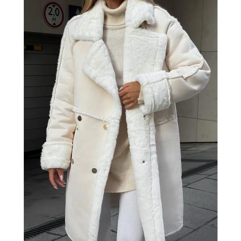 EB | Kuscheliger Mantel mit Shearling Futter in Übergröße