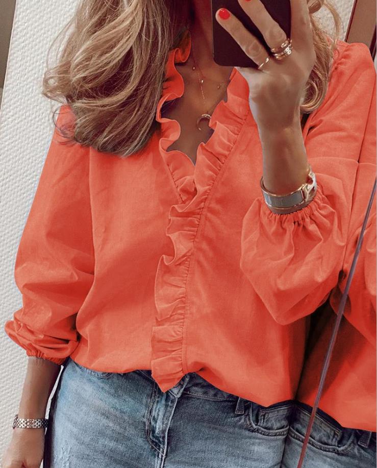 EB | V-Ausschnitt Bluse mit Rüschen