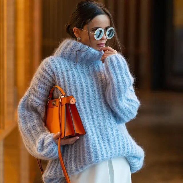 EB | Weicher, schneebedeckter Pullover