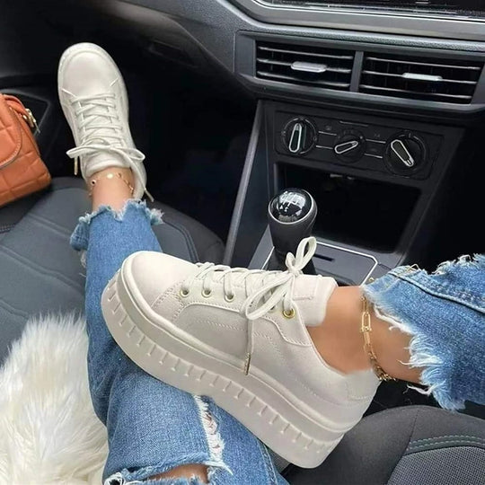 EB Plateau-Boots mit Schnürung