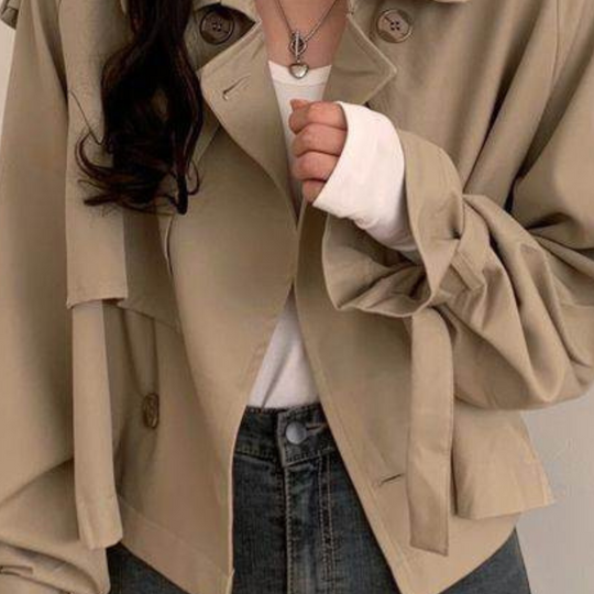 EB | Elegante kurze Herbstjacke für Damen