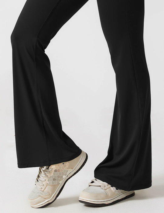 EB | V-Rücken Auslaufender Jumpsuit