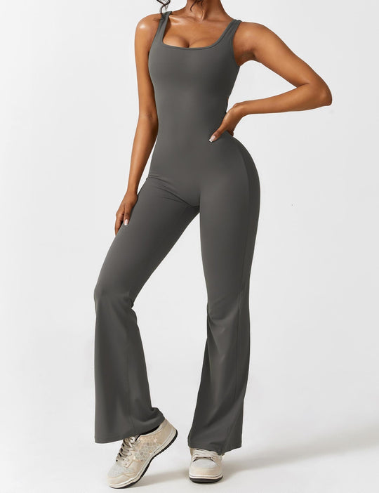 EB | V-Rücken Auslaufender Jumpsuit