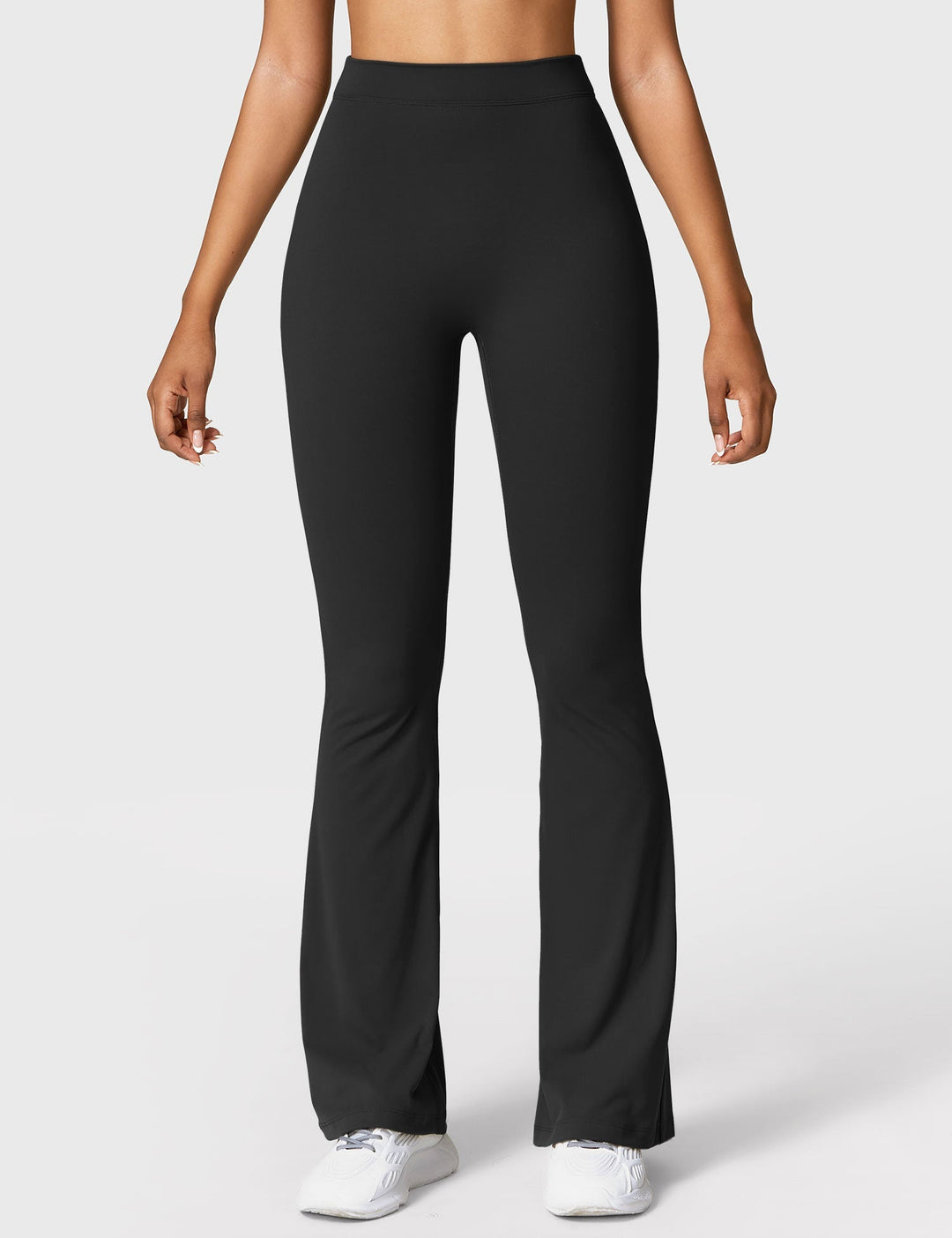 EB | Ausgestellte Leggings mit V-Ausschnitt