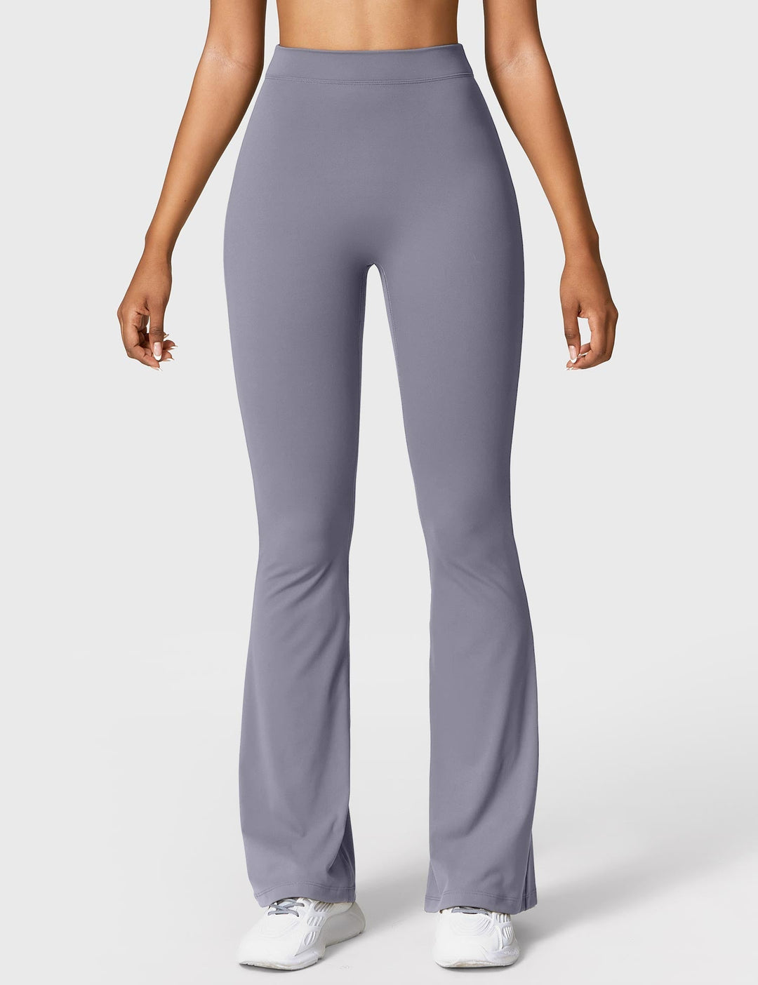 EB | Ausgestellte Leggings mit V-Ausschnitt