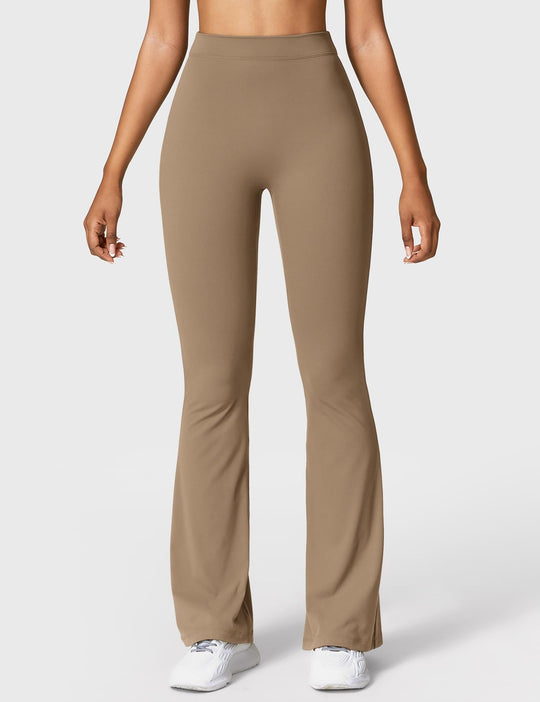 EB | Ausgestellte Leggings mit V-Ausschnitt