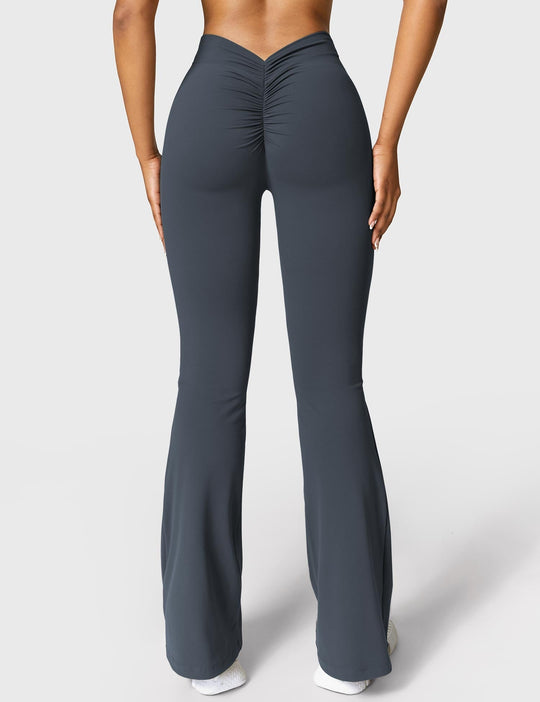 EB | Ausgestellte Leggings mit V-Ausschnitt