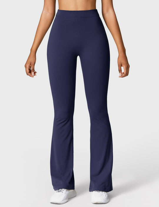 EB | Ausgestellte Leggings mit V-Ausschnitt