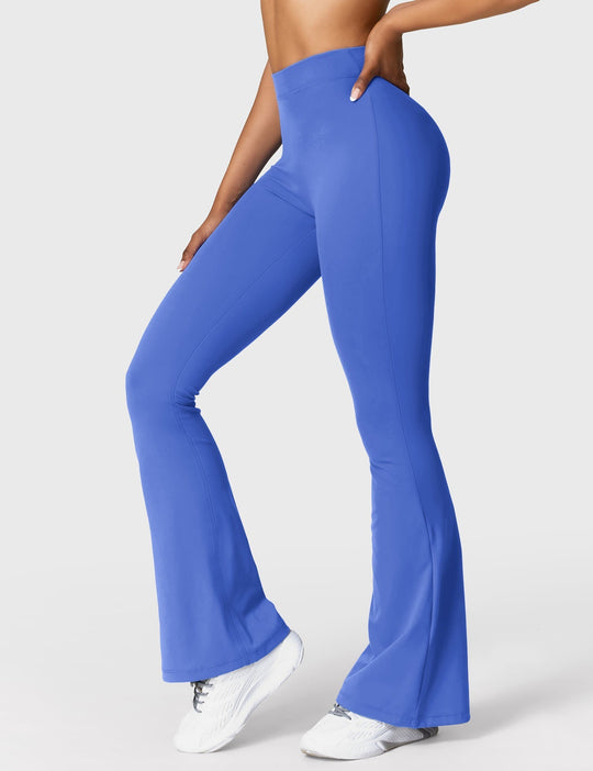EB | Ausgestellte Leggings mit V-Ausschnitt