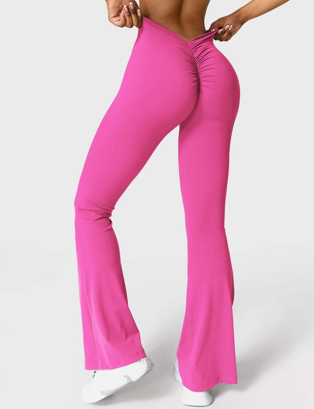 EB | Ausgestellte Leggings mit V-Ausschnitt