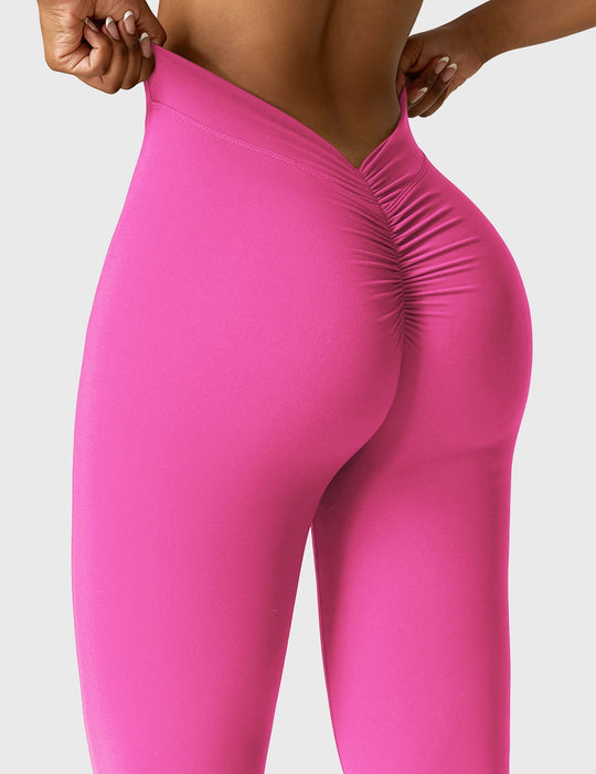 EB | Ausgestellte Leggings mit V-Ausschnitt