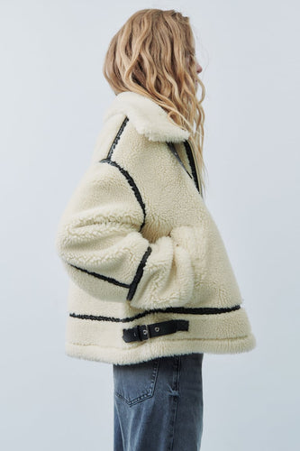 EB | Stilische Sherpa-Jacke für Warme Wintertage