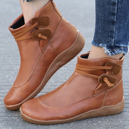 EB | Ankle Boots mit Riemen